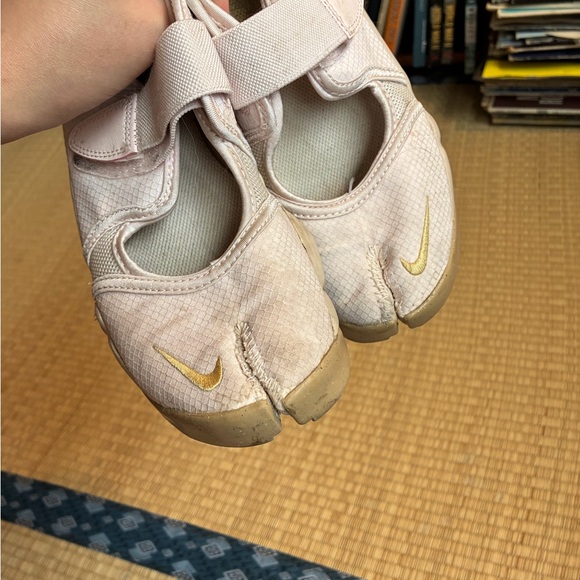 Pink Nike Air Rift tabis - Picture 5 of 9